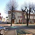 Logis Le Saint Nicolas Hotel