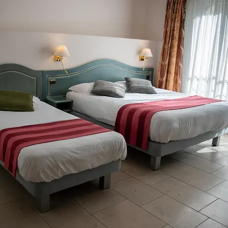 Logis Le Saint Nicolas Hotel