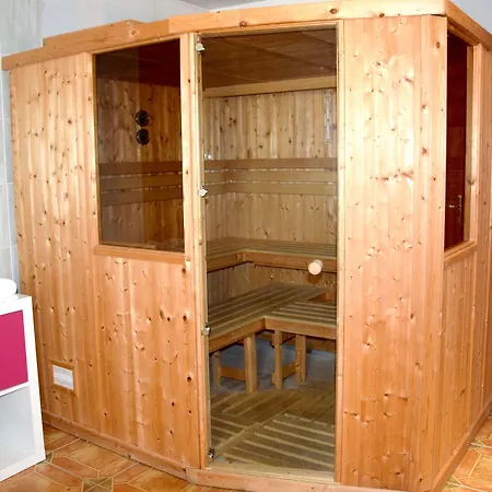 Logis Le Saint Nicolas Hotel