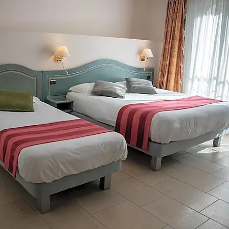 Отель Logis Le Saint Nicolas