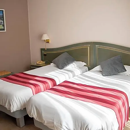 Отель Logis Le Saint Nicolas 3*