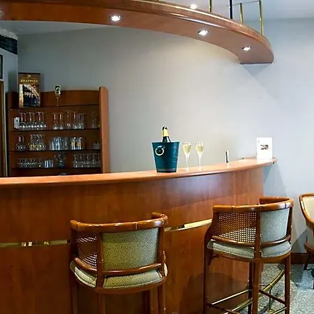 Hotel Logis Le Saint Nicolas