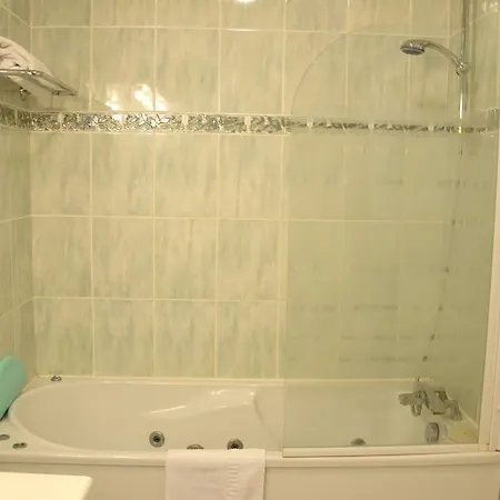 Hotel Logis Le Saint Nicolas 3*