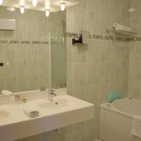 Hotel Logis Le Saint Nicolas Bar-sur-Aube