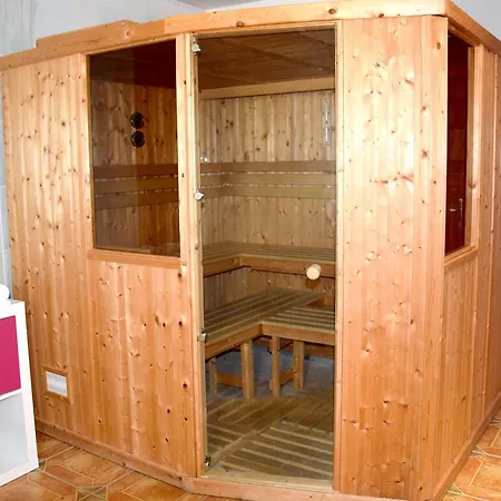 Отель Logis Le Saint Nicolas 3*