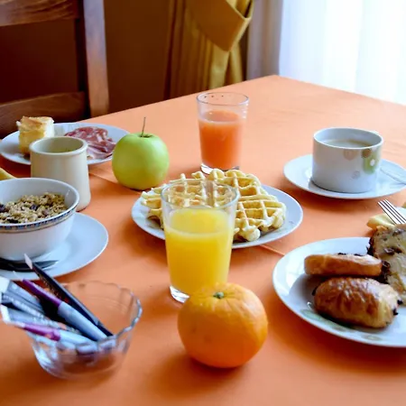 Hotel Logis Le Saint Nicolas Bar-sur-Aube