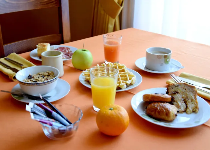 Logis Le Saint Nicolas Hotel