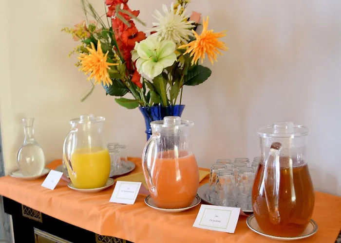 Logis Le Saint Nicolas Hotel 3*