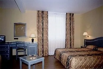 Logis Le Saint Nicolas Hotel Bar-sur-Aube